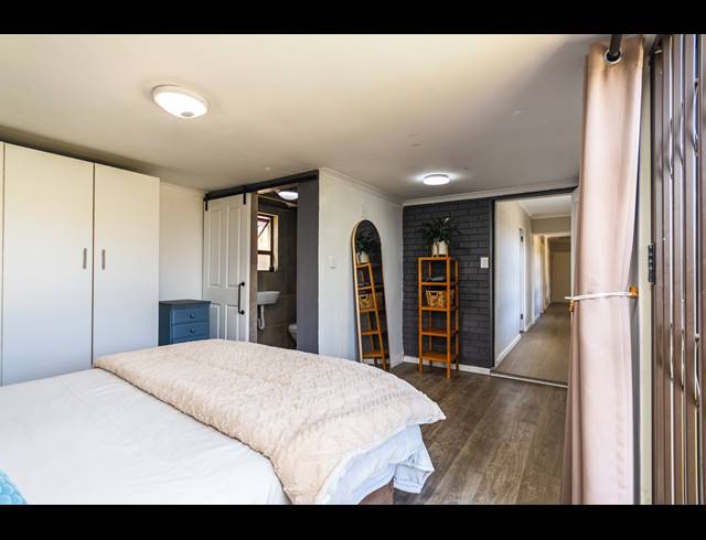 4 BEDROOM FREEHOLD FOR SALE IN PARKLANDS